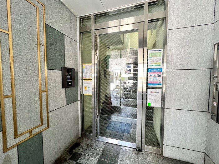 ノアシス東山の物件外観写真