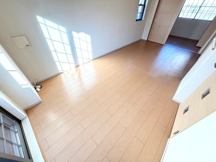 エテルノ松ヶ丘Ⅲの物件内観写真