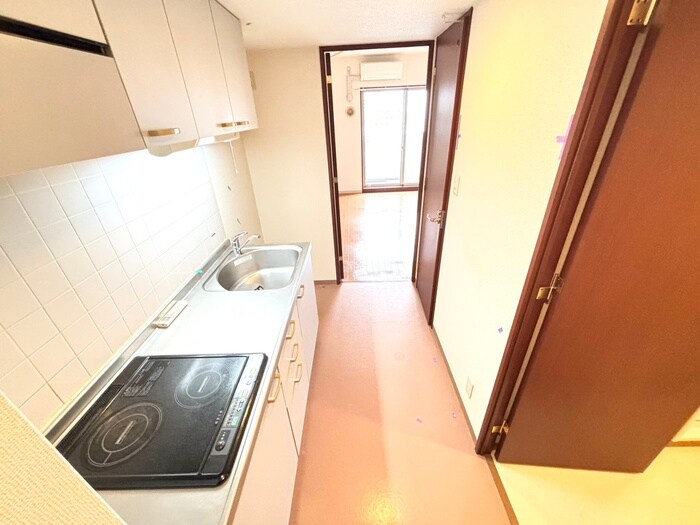 イム－ブル　エピの物件内観写真