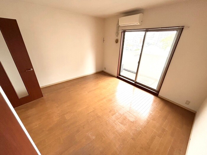 イム－ブル　エピの物件内観写真