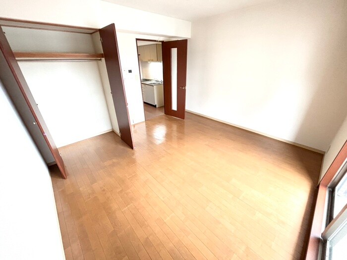 イム－ブル　エピの物件内観写真