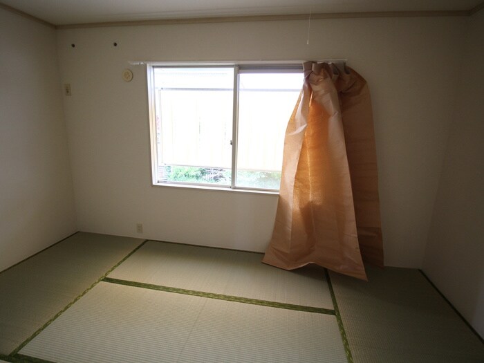 シャトルガーデン小野原Ａの物件内観写真