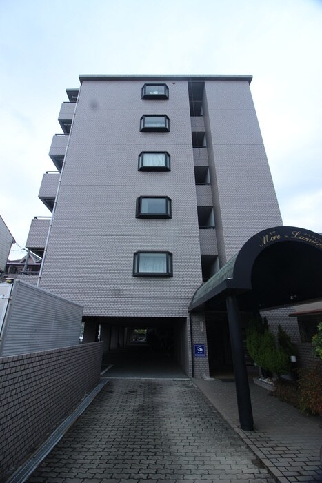 モア・ルミエールの物件外観写真