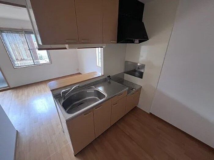 ユニグランデ山手A棟の物件内観写真