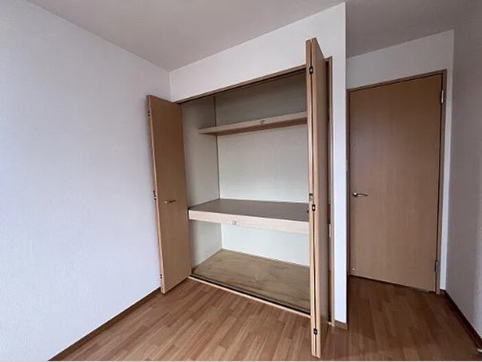 ユニグランデ山手A棟の物件内観写真