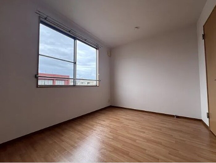 ユニグランデ山手A棟の物件内観写真