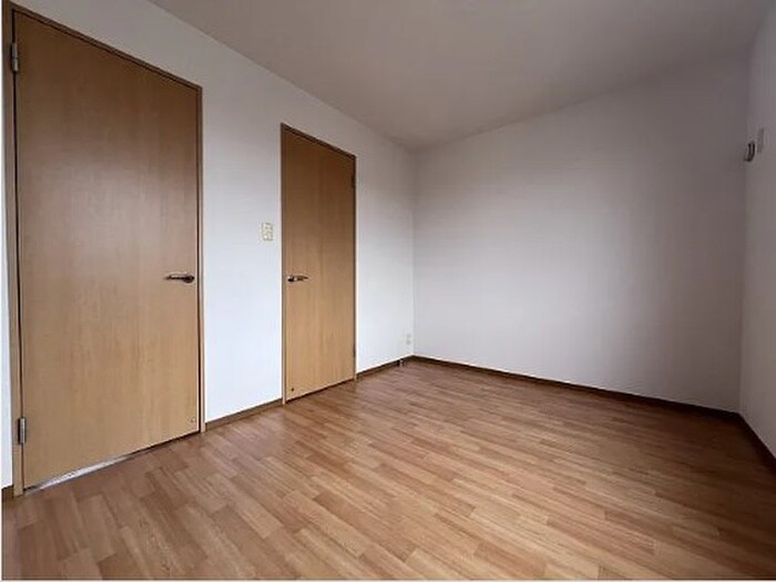 ユニグランデ山手A棟の物件内観写真