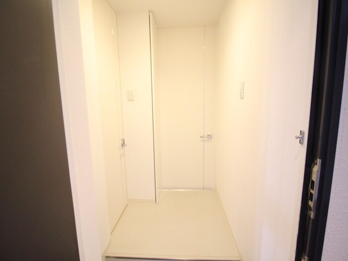 アヴェーレ京阪本通の物件内観写真