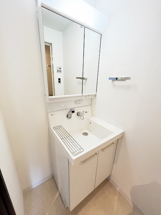 アヴェーレ京阪本通の物件内観写真