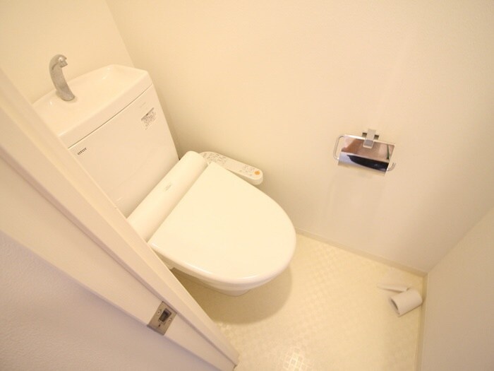 アヴェーレ京阪本通の物件内観写真