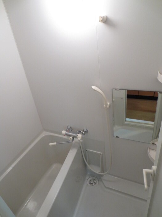 ヴェルキュ－ブ石雲の物件内観写真