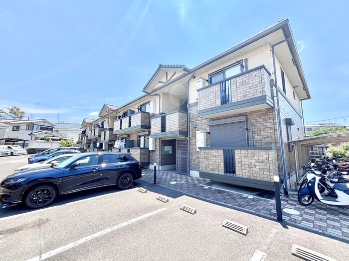 エストコリ－ヌⅠ番館の物件外観写真