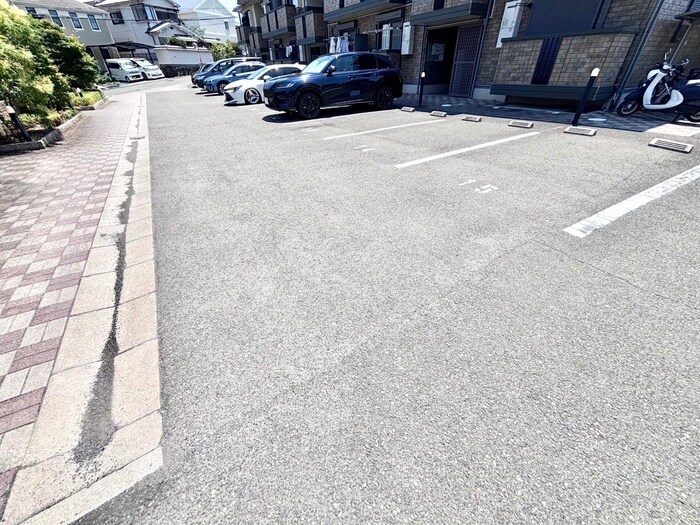 エストコリ－ヌⅠ番館の物件外観写真