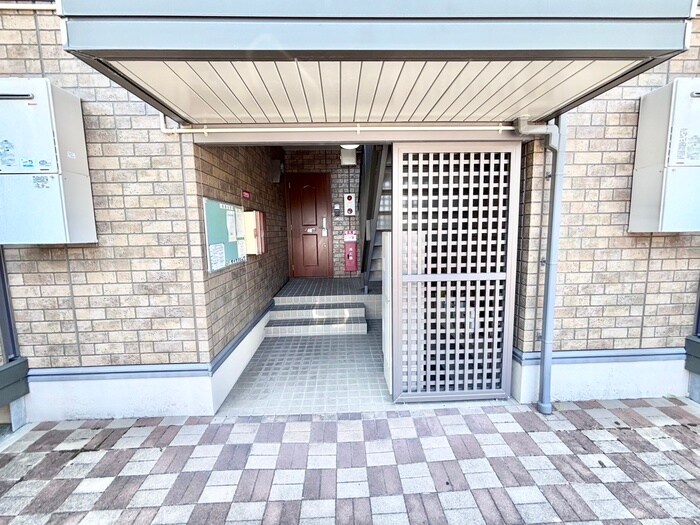 エストコリ－ヌⅠ番館の物件外観写真