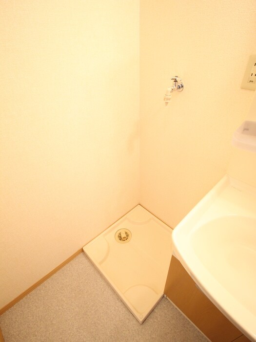 エストコリ－ヌⅠ番館の物件内観写真