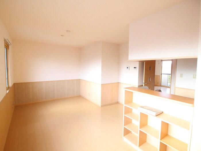 エストコリ－ヌⅠ番館の物件内観写真