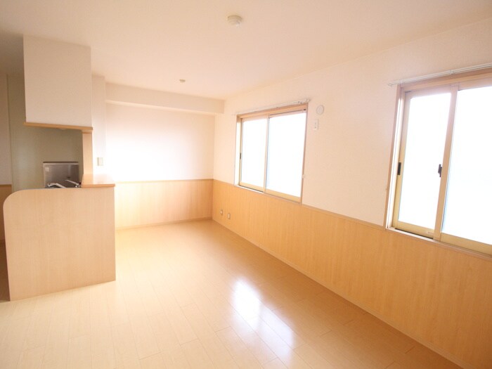 エストコリ－ヌⅠ番館の物件内観写真