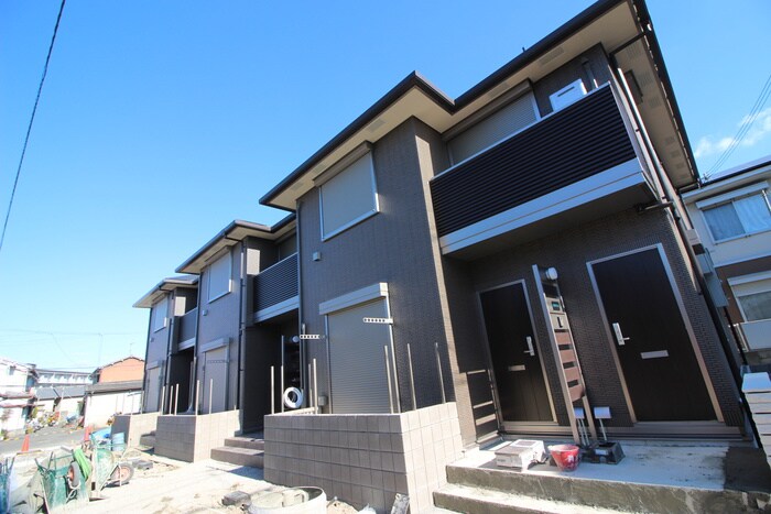 トルナーレの物件外観写真