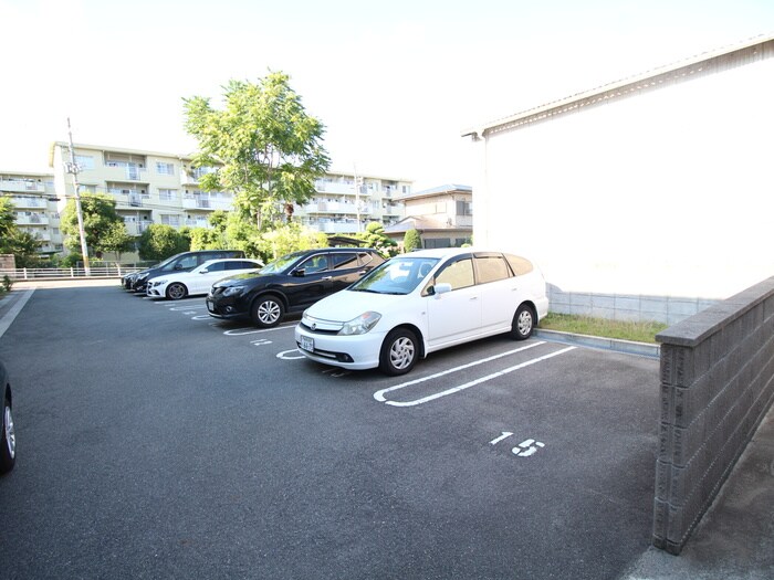 シャンテ春日の物件外観写真