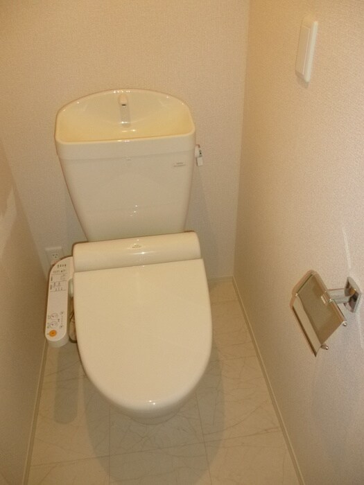 シャンテ春日の物件内観写真