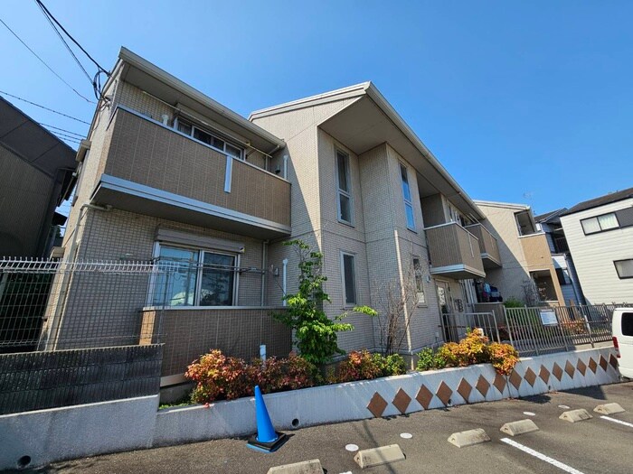 アルヴィータの物件外観写真