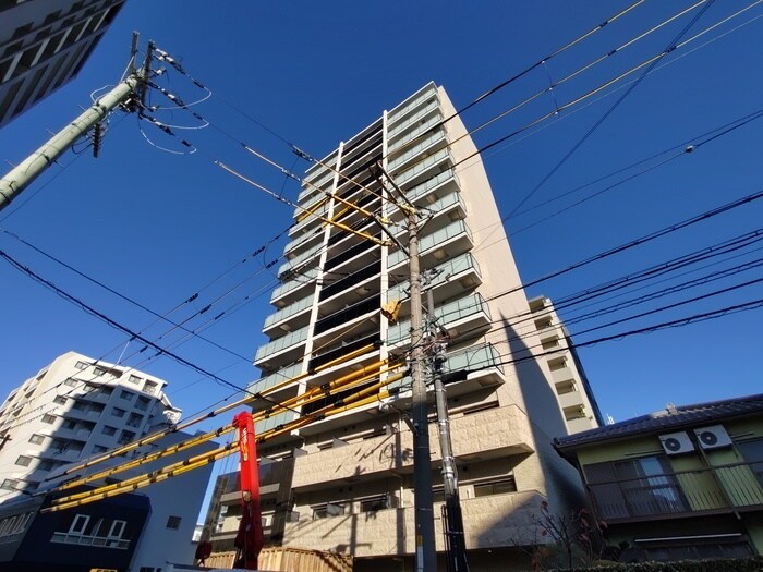 クレストコート江坂垂水町の物件外観写真