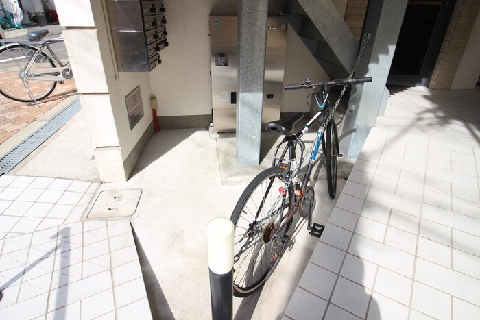 アトラエルミクニの物件外観写真