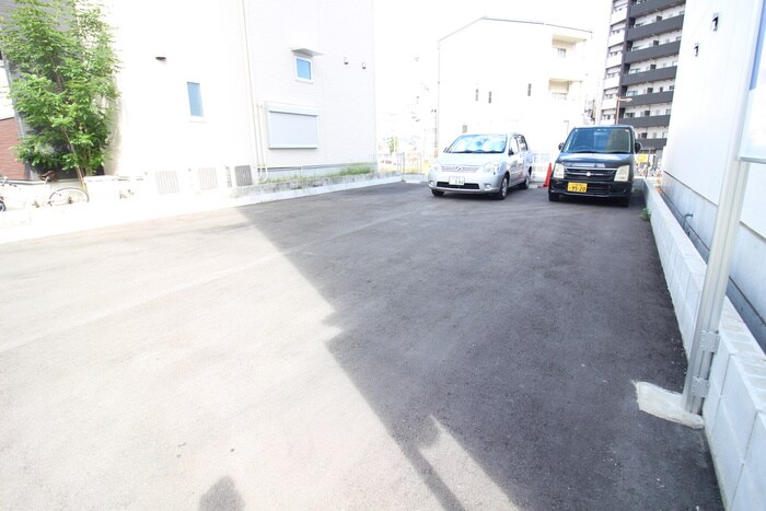 アトラエルミクニの物件外観写真