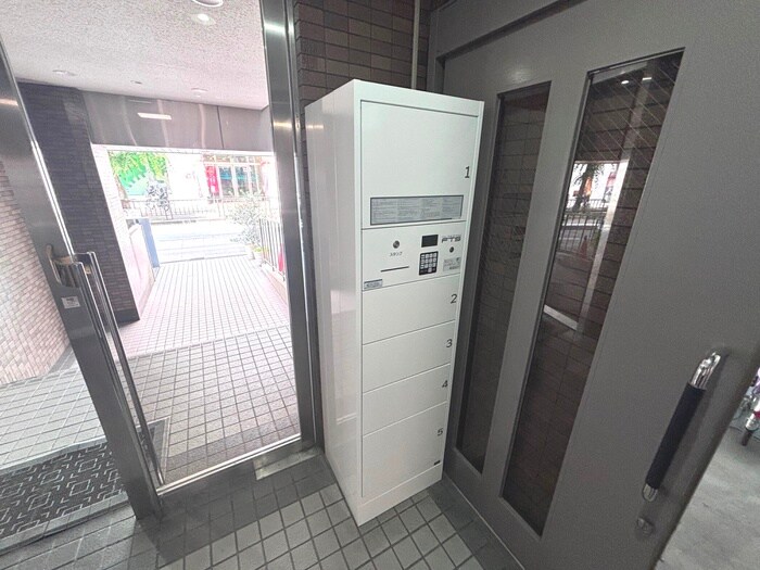 コンフォール高槻の物件外観写真