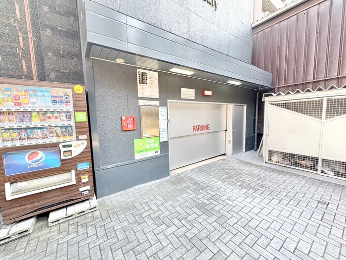 テン・フォーティーの物件外観写真