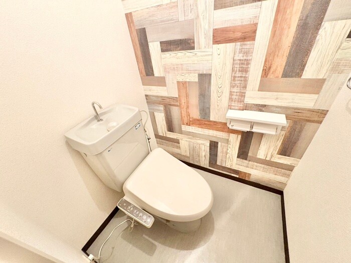 テン・フォーティーの物件内観写真