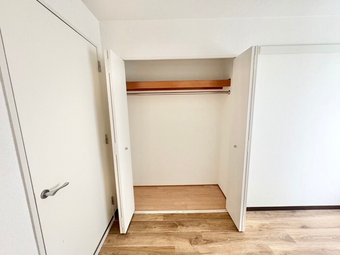 テン・フォーティーの物件内観写真