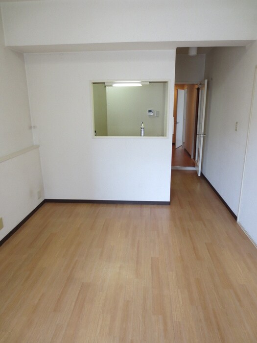 テン・フォーティーの物件内観写真