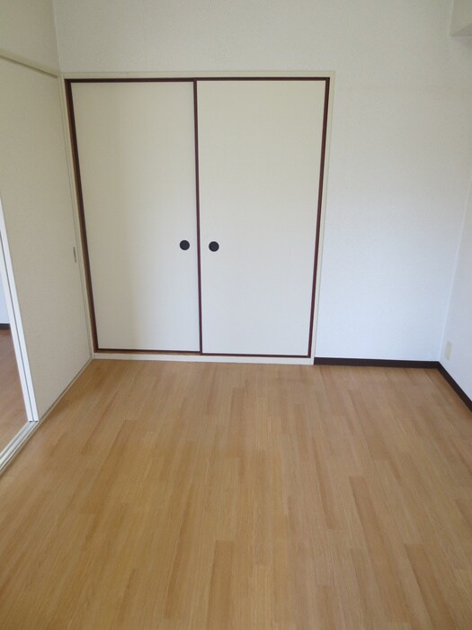 テン・フォーティーの物件内観写真