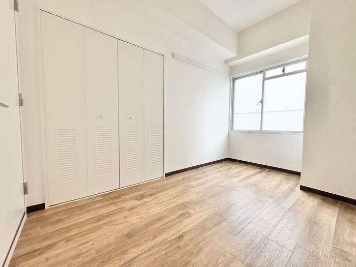 テン・フォーティーの物件内観写真