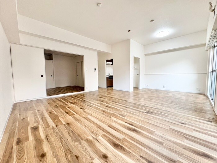 テン・フォーティーの物件内観写真