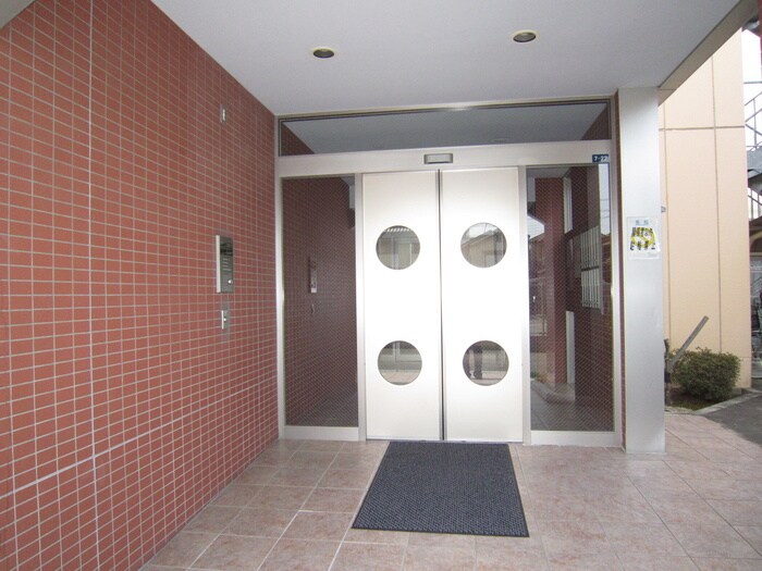 ベラ・フォ－レの物件外観写真