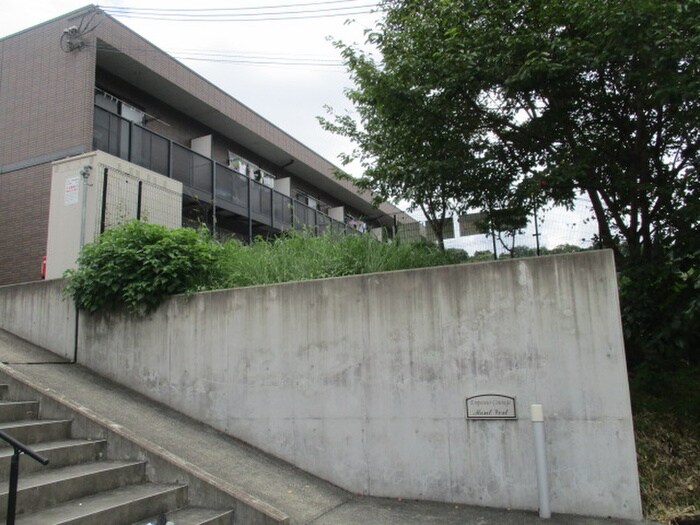 ｱﾝﾌﾟﾙ-ﾙｸﾗ-ｼﾞｭｍｏｎｔ ｖｅｒｔの物件外観写真