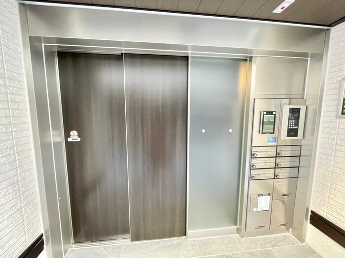 クラシスト南塚口の物件外観写真