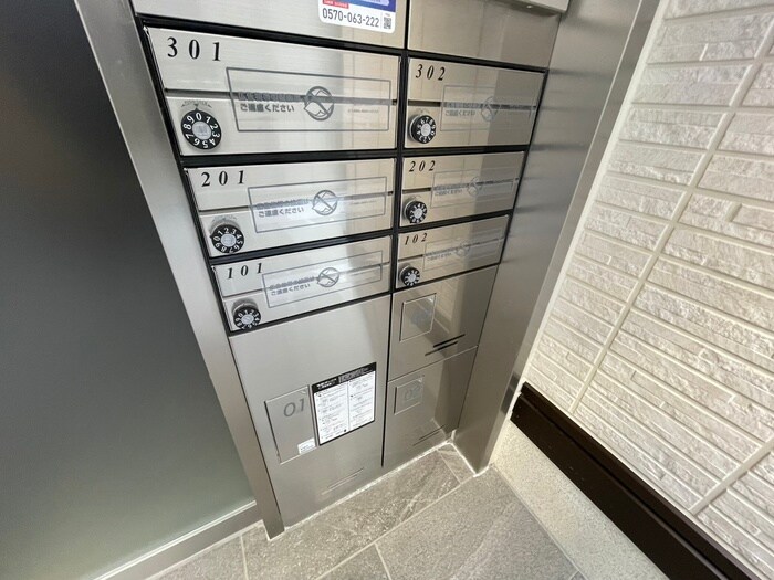 クラシスト南塚口の物件外観写真