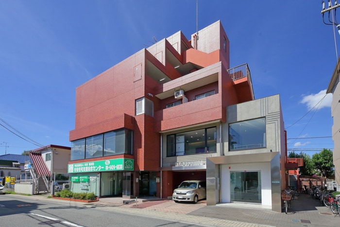 サンロイヤルの物件外観写真