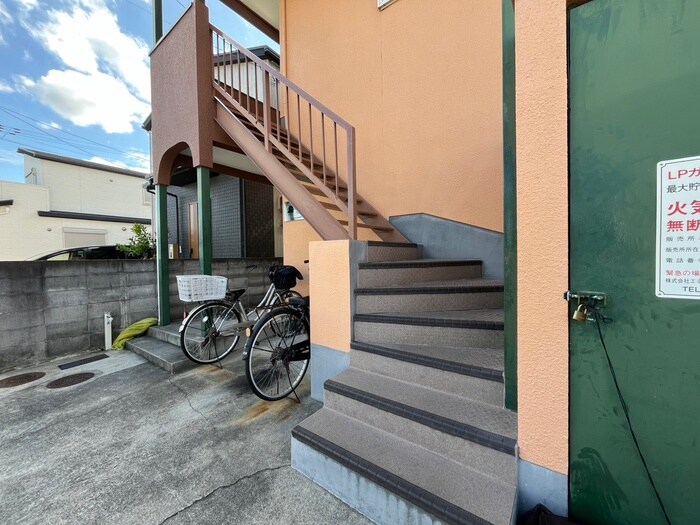 ひまわりハイツの物件外観写真