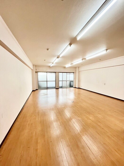 三松マンションの物件内観写真