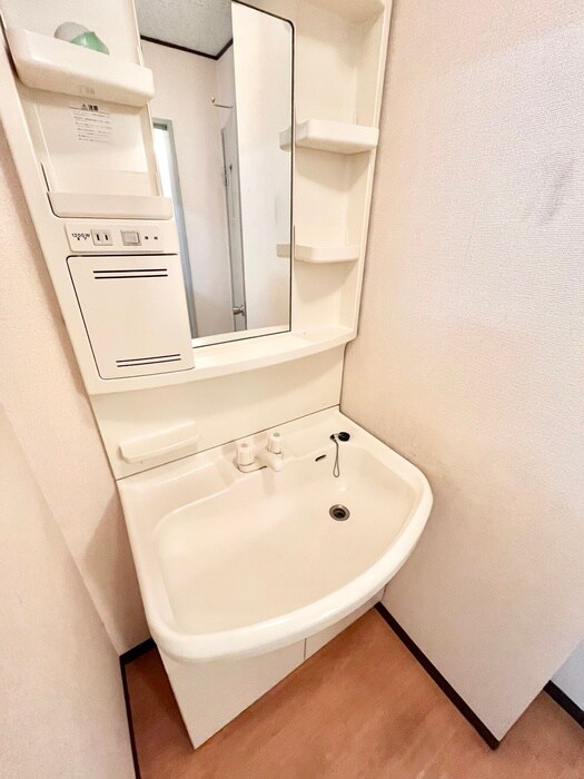 三松マンションの物件内観写真