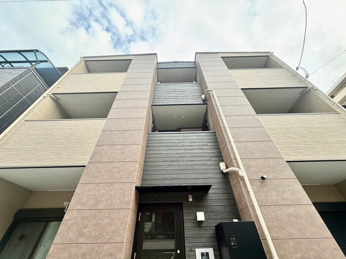 LEGARE桃谷の物件外観写真