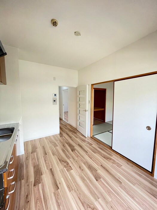 ハイマート新喜多の物件内観写真