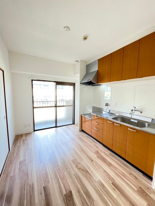 ハイマート新喜多の物件内観写真