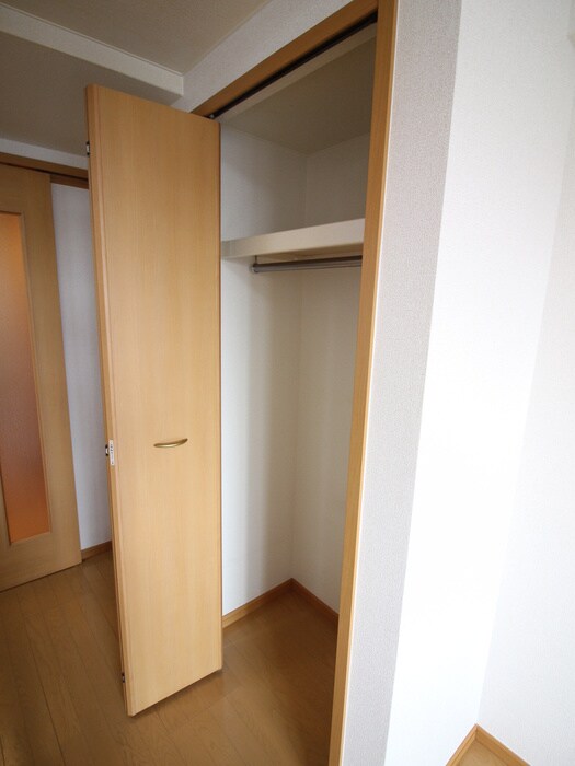 ＫＩﾌ-ﾄﾞｱﾙ･ﾃｨ･ﾌｪｽ･ﾋﾞｭ-の物件内観写真