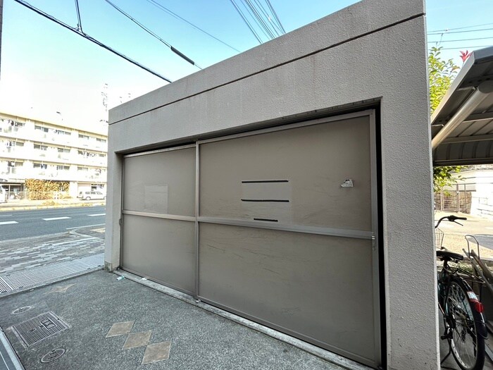 ＫＩﾌ-ﾄﾞｱﾙ･ﾃｨ･ﾌｪｽ･ﾋﾞｭ-の物件外観写真