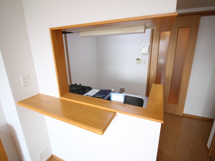 ＫＩﾌ-ﾄﾞｱﾙ･ﾃｨ･ﾌｪｽ･ﾋﾞｭ-の物件内観写真